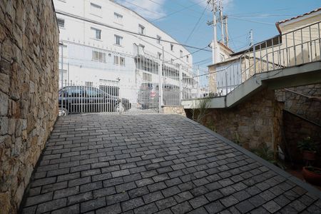 Casa à venda com 492m², 2 quartos e 2 vagas Casa à venda com 492m², 2 quartos e 2 vagasGaragem