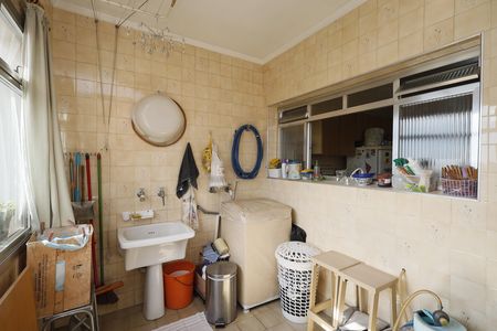 Casa à venda com 492m², 2 quartos e 2 vagasÁrea de Serviço casa 1