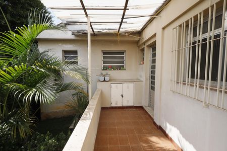 Casa à venda com 492m², 2 quartos e 2 vagasVaranda casa 3