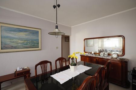 Casa à venda com 492m², 2 quartos e 2 vagasSala 