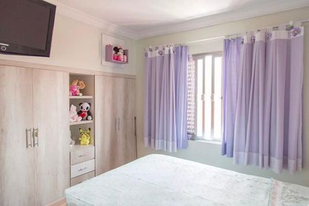 Casa à venda com 3 quartos, 157m² em Vila Invernada, São Paulo