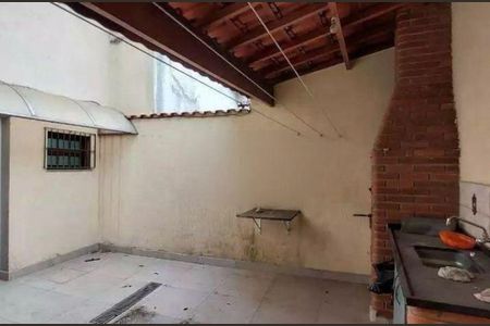 Casa à venda com 283m², 3 quartos e 4 vagas