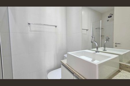 Apartamento à venda com 2 quartos, 77m² em Vila Sonia, São Paulo