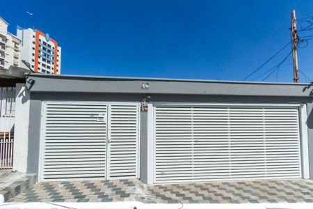 Casa para alugar com 141m², 3 quartos e 3 vagasFachada