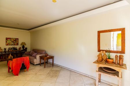 Sala de casa para alugar com 3 quartos, 200m² em Jardim Consorcio, São Paulo