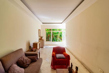 Casa para alugar com 200m², 3 quartos e 2 vagasSala