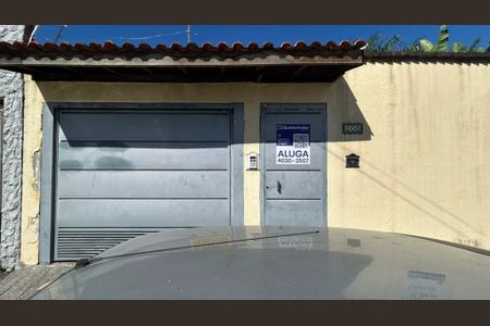 Casa para alugar com 200m², 3 quartos e 2 vagasFachada