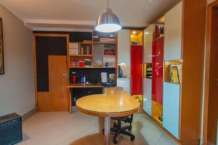 Casa à venda com 3 quartos, 223m² em Jardim Bela Vista, Santo André