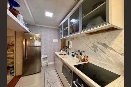 Casa à venda com 150m², 2 quartos e 2 vagasCozinha