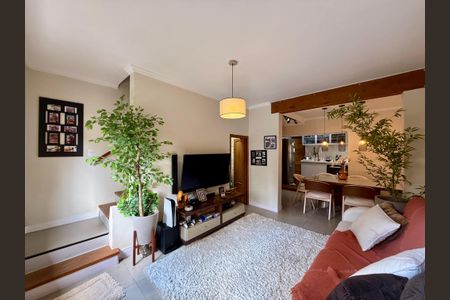 Sala de casa à venda com 2 quartos, 150m² em Campo Belo, São Paulo