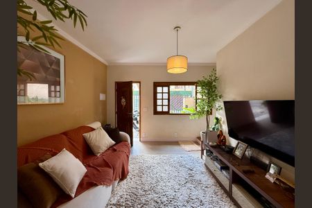 Casa à venda com 150m², 2 quartos e 2 vagasSala