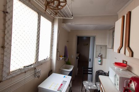 Apartamento à venda com 97m², 3 quartos e 2 vagas Apartamento à venda com 97m², 3 quartos e 2 vagasÁREA DE SERVIÇO