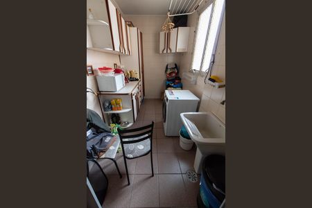 Apartamento à venda com 97m², 3 quartos e 2 vagas Apartamento à venda com 97m², 3 quartos e 2 vagasÁREA DE SERVIÇO