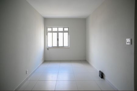 Apartamento à venda com 83m², 2 quartos e sem vagaSala