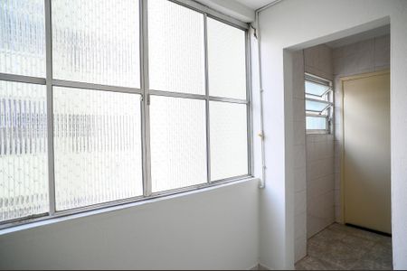 Apartamento à venda com 83m², 2 quartos e sem vagaÁrea de Serviço