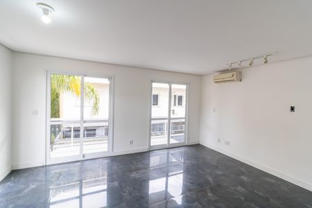 Casa para alugar com 187m², 2 quartos e 2 vagasSala