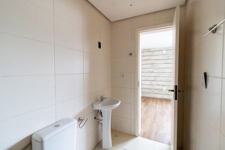 Casa para alugar com 187m², 2 quartos e 2 vagasBanheiro da Suíte 1