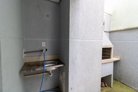 Casa para alugar com 187m², 2 quartos e 2 vagasQuintal