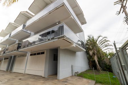 Casa para alugar com 187m², 2 quartos e 2 vagasFachada