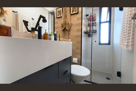 Apartamento à venda com 100m², 2 quartos e 2 vagasBanheiro da Suíte