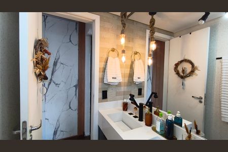 Apartamento à venda com 100m², 2 quartos e 2 vagasBanheiro da Suíte