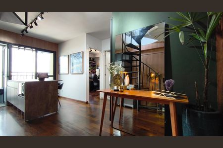 Apartamento à venda com 100m², 2 quartos e 2 vagasCozinha