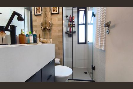 Apartamento à venda com 100m², 2 quartos e 2 vagasBanheiro da Suíte