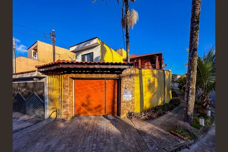 Casa para alugar com 149m², 2 quartos e 5 vagasFachada