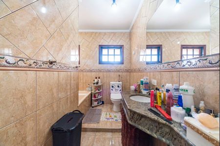 Casa para alugar com 149m², 2 quartos e 5 vagasBanheiro do Quarto 1