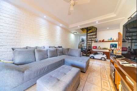 Casa para alugar com 149m², 2 quartos e 5 vagasSala