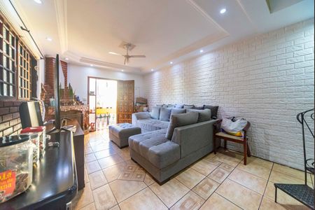 Casa para alugar com 149m², 2 quartos e 5 vagasSala