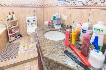 Casa para alugar com 149m², 2 quartos e 5 vagasBanheiro do Quarto 1