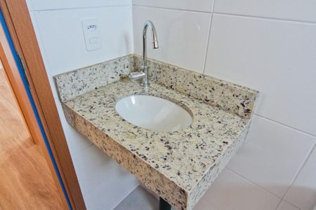 Apartamento para alugar com 43m², 2 quartos e sem vaga Apartamento para alugar com 43m², 2 quartos e sem vagaBanheiro