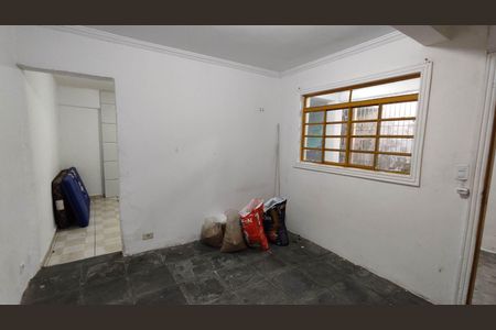 Casa para alugar com 30m², 1 quarto e sem vaga Casa para alugar com 30m², 1 quarto e sem vagaQuarto / Sala