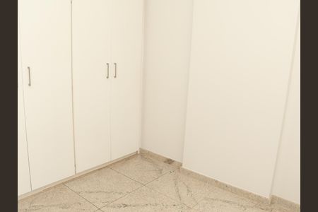 Quarto 1 de apartamento para alugar com 3 quartos, 83m² em Jardim Goiás, Goiânia