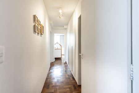Apartamento à venda com 150m², 2 quartos e 2 vagasCorredor