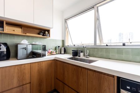 Apartamento à venda com 150m², 2 quartos e 2 vagasCozinha