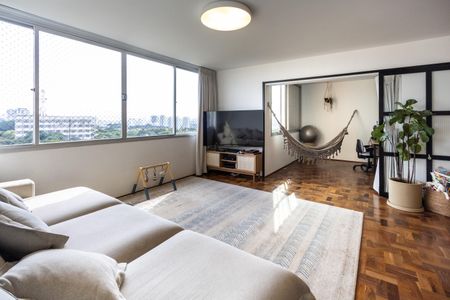Apartamento à venda com 150m², 2 quartos e 2 vagasSala