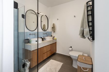 Apartamento à venda com 150m², 2 quartos e 2 vagasQuarto 1 - Banheiro da Suite