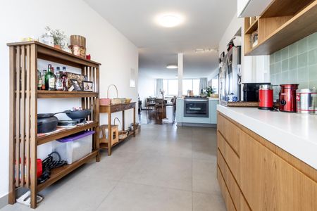 Apartamento à venda com 150m², 2 quartos e 2 vagasCozinha