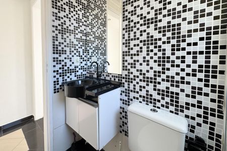 Apartamento à venda com 61m², 2 quartos e 1 vagaBanheiro Social