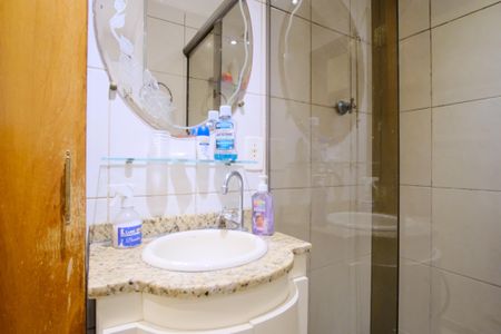 Apartamento à venda com 67m², 3 quartos e 1 vagaBanheiro Social