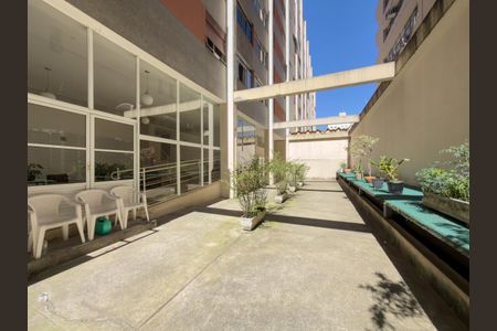 Apartamento à venda com 67m², 2 quartos e sem vagaÁrea comum
