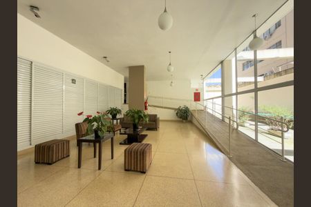 Apartamento à venda com 67m², 2 quartos e sem vagaÁrea comum