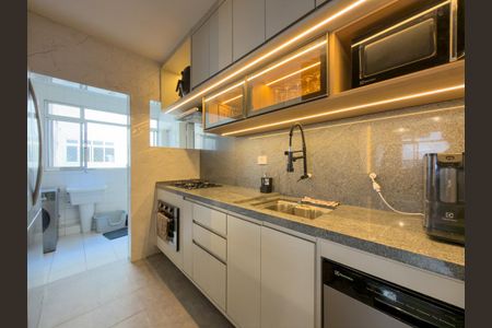 Cozinha de apartamento à venda com 2 quartos, 67m² em Pinheiros, São Paulo