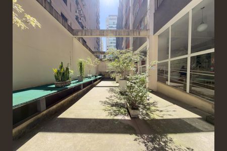 Apartamento à venda com 67m², 2 quartos e sem vagaÁrea comum