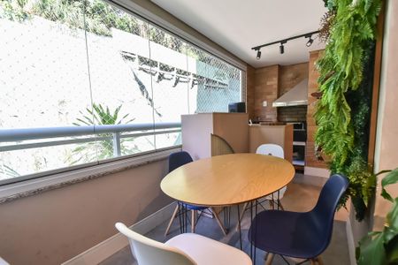 Apartamento para alugar com 99m², 3 quartos e 2 vagas Apartamento para alugar com 99m², 3 quartos e 2 vagasVaranda