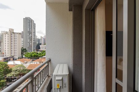 Sacada de kitnet/studio para alugar com 1 quarto, 26m² em Vila Nova Conceição, São Paulo
