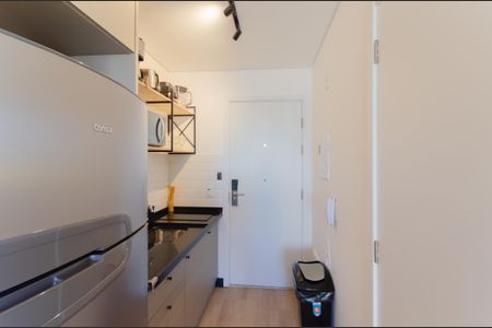 Cozinha de kitnet/studio para alugar com 1 quarto, 23m² em Vila Mariana, São Paulo