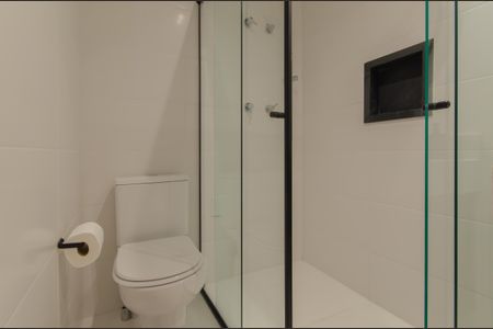 Banheiro de kitnet/studio para alugar com 1 quarto, 23m² em Vila Mariana, São Paulo